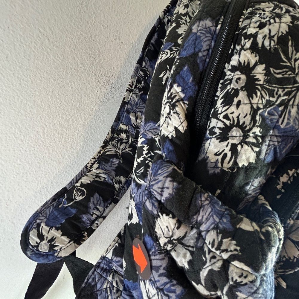 Vera Bradley bookbag black blue everyday casual Campus Backpack floral FLAWED - Picture 6 of 14